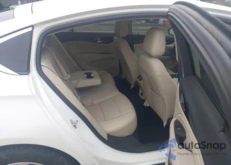 2018 Buick Regal Sportback Essence from USA, damaged, VIN W04GP6SX0J1119678